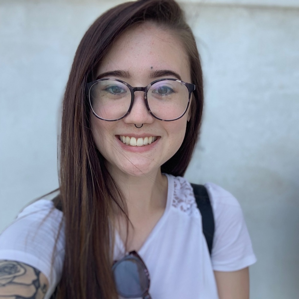 Meet your Posher, Emily